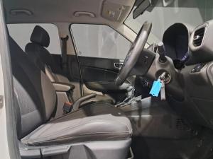 Hyundai Venue 1.0T Fluid auto - Image 14