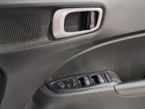 Hyundai Venue 1.0T Fluid auto - Image 15