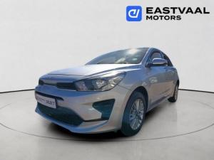 Kia Rio hatch 1.2 LS - Image 3