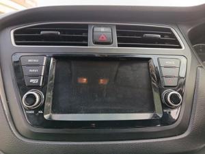Hyundai i20 1.2 Motion - Image 14