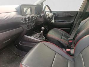 Hyundai Grand i10 1.2 Fluid hatch manual - Image 14