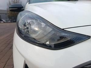 Hyundai Grand i10 1.2 Fluid hatch manual - Image 18