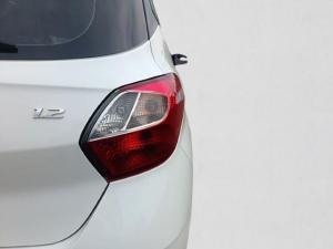 Hyundai Grand i10 1.2 Fluid hatch manual - Image 19