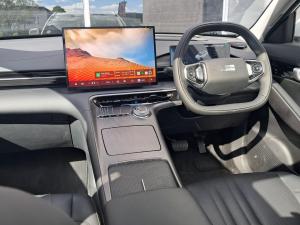 Geely E5 EM-i Apex - Image 11