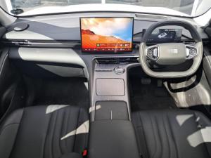 Geely E5 EM-i Apex - Image 12