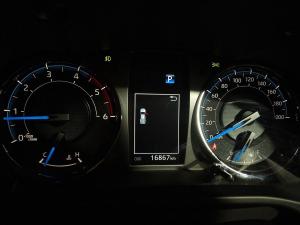 Toyota Hilux 2.8GD-6 double cab 4x4 Legend 55 - Image 3