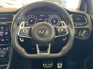 Volkswagen Golf GTI - Image 13