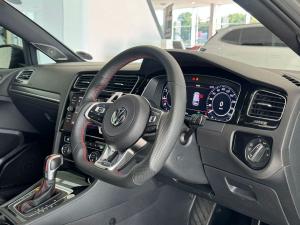 Volkswagen Golf GTI - Image 9