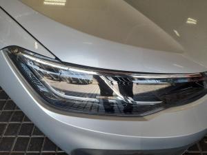 Volkswagen Polo sedan 1.6 Life - Image 15