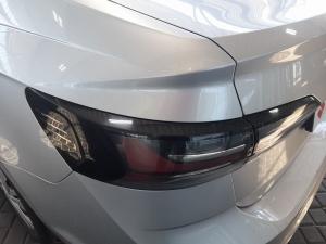 Volkswagen Polo sedan 1.6 Life - Image 16