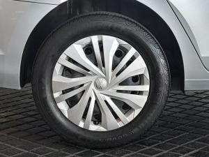 Volkswagen Polo sedan 1.6 Life - Image 24