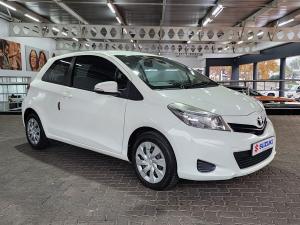 Toyota Yaris 3-door 1.3 Xi - Image 2