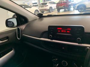 Kia Picanto 1.0 Street - Image 15