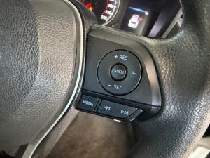 Toyota Corolla Cross 1.8 Xi - Image 9