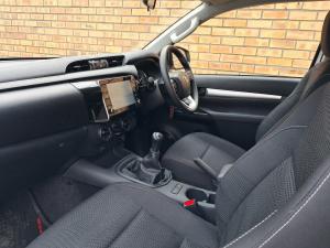 Toyota Hilux 2.4GD-6 Xtra cab Raider manual - Image 7
