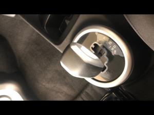 Toyota Vitz 1.0 XR auto - Image 15