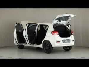 Toyota Vitz 1.0 XR auto - Image 25