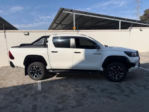 Toyota Hilux 2.8GD-6 double cab Legend 55 - Image 3