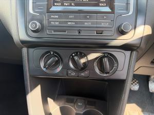 Volkswagen Polo Vivo hatch 1.4 Trendline - Image 11