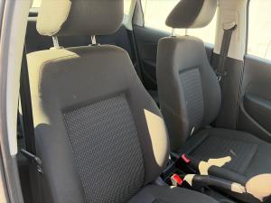 Volkswagen Polo Vivo hatch 1.4 Trendline - Image 12