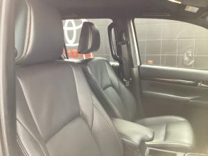 Toyota Hilux 2.8GD-6 double cab 4x4 Legend 50 auto - Image 17