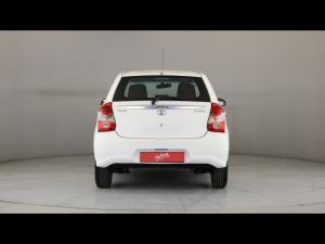 Toyota Etios hatch 1.5 Sprint - Image 5
