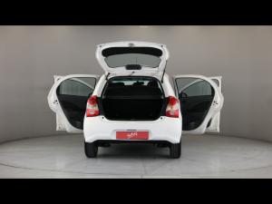 Toyota Etios hatch 1.5 Sprint - Image 24