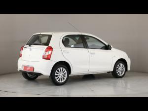 Toyota Etios hatch 1.5 Sprint - Image 2