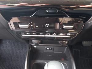Toyota Starlet Cross 1.5 XR auto - Image 17