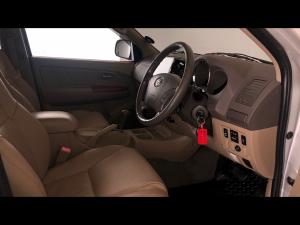 Toyota Fortuner 3.0D-4D auto - Image 10