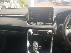 Toyota RAV4 2.0 VX CVT - Image 12