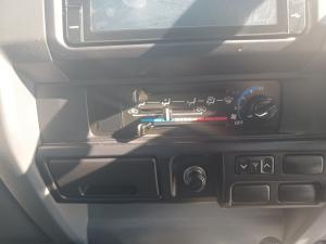 Toyota Land Cruiser 79 4.5DD/C - Image 11