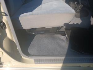 Toyota Land Cruiser 79 4.5DD/C - Image 14
