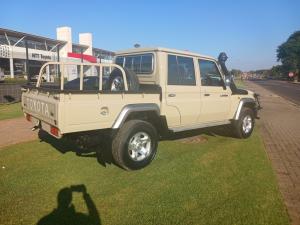 Toyota Land Cruiser 79 4.5DD/C - Image 2