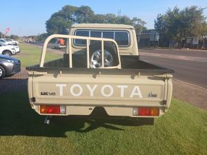 Toyota Land Cruiser 79 4.5DD/C - Image 5