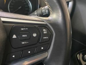 Isuzu D-MAX 3.0 Ddi V-CROSS HR 4X4 automatic D/C - Image 10
