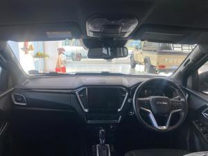 Isuzu D-MAX 3.0 Ddi V-CROSS HR 4X4 automatic D/C - Image 6