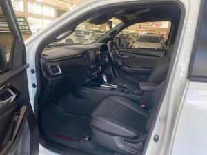 Isuzu D-MAX 3.0 Ddi V-CROSS HR 4X4 automatic D/C - Image 7