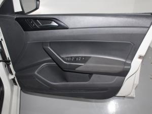 Volkswagen Polo 1.0 TSI Life - Image 15