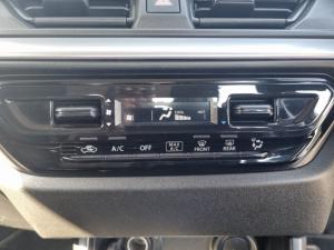 Suzuki Swift 1.2 GL - Image 18