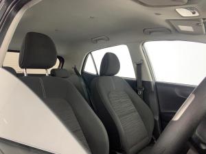 Kia Picanto 1.0 Street automatic - Image 8