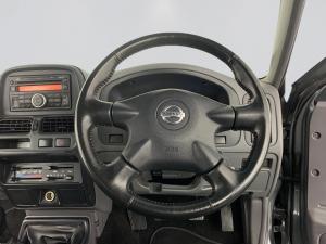 Nissan Hardbody NP300 2.5 TDi HI-RIDERD/C - Image 11