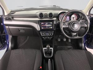 Suzuki Swift 1.2 GLX - Image 11