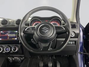 Suzuki Swift 1.2 GLX - Image 12