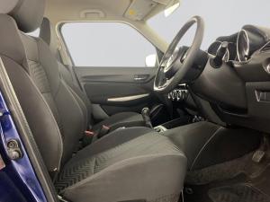 Suzuki Swift 1.2 GLX - Image 15