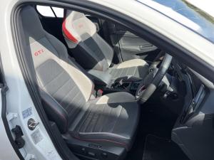 Volkswagen Golf GTI - Image 14
