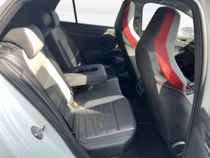 Volkswagen Golf GTI - Image 15