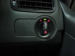 Volkswagen Polo Vivo hatch 1.4 Trendline - Image 15