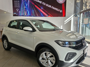 Volkswagen T-Cross 1.0TSI manual - Image 1