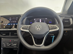 Volkswagen T-Cross 1.0TSI manual - Image 6